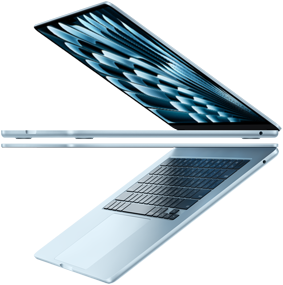 Dua laptop MacBook Air yang terbuka dalam warna Biru Langit menyerupai bentuk panah, menekankan profil yang ramping