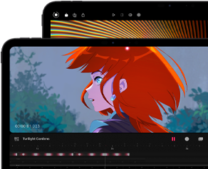 iPad Pro 13 inci dan iPad Pro 11 inci, eksterior depan, orientasi lanskap, warna hitam angkasa, sudut melengkung, bezel layar hitam, layar 11 inci menampilkan gambar cemerlang seorang karakter berambut merah, layar 13 inci menampilkan elemen antarmuka pengeditan foto penuh warna