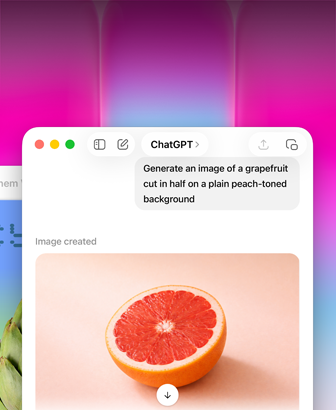 Layar MacBook Neo, menggunakan ChatGPT untuk menghasilkan gambar grapefruit, jendela kedua menampilkan gambar articok dengan latar belakang gradasi di Keynote