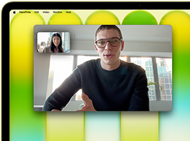 MacBook Neo, warna citrus, panggilan video pada layar, fitur Pusat Sorotan menjaga pengguna berada di tengah frame